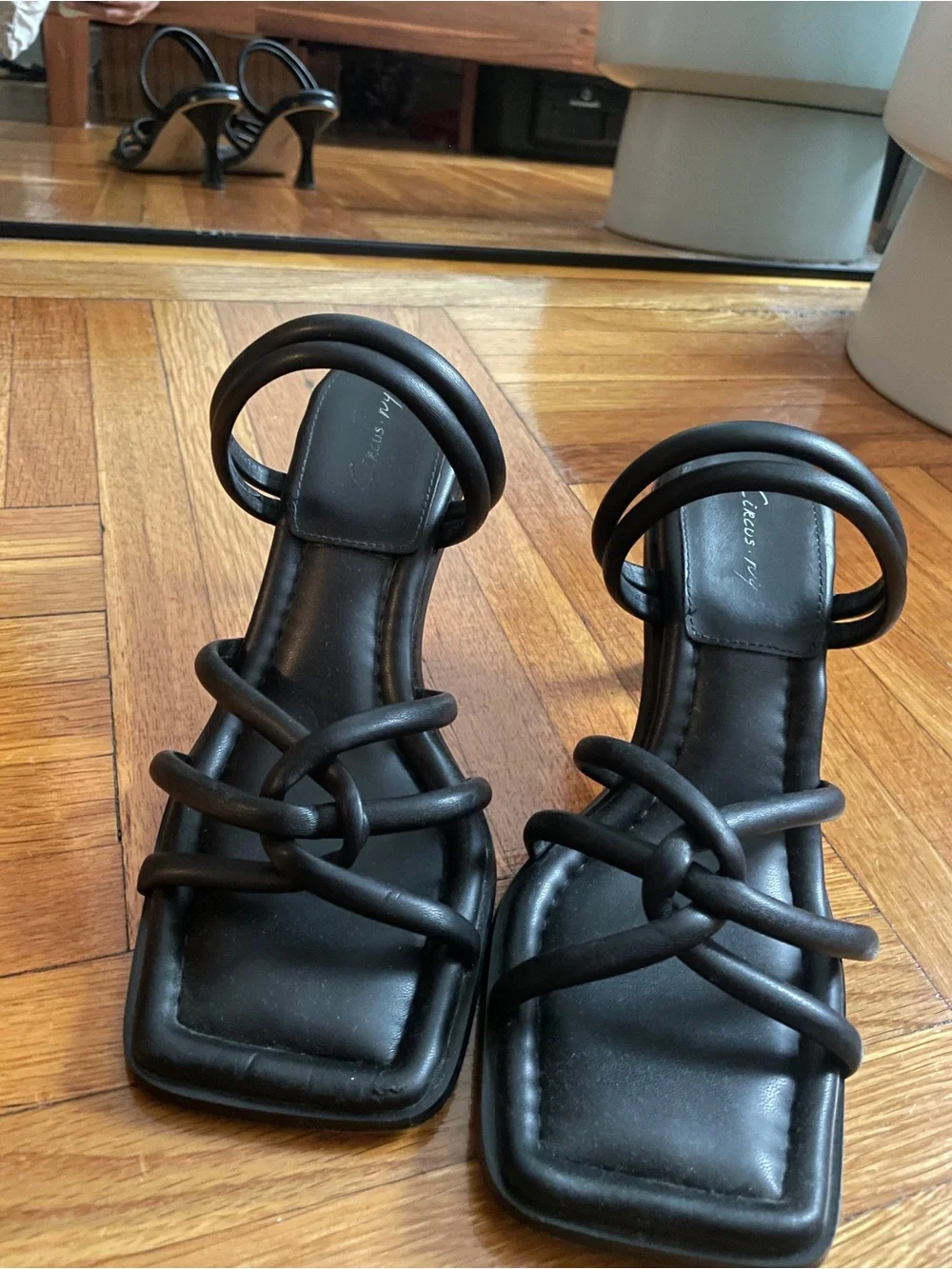 Neutral Capsule Essentials Bundle: 3 Shoes (Sz 10) and 2 purses
